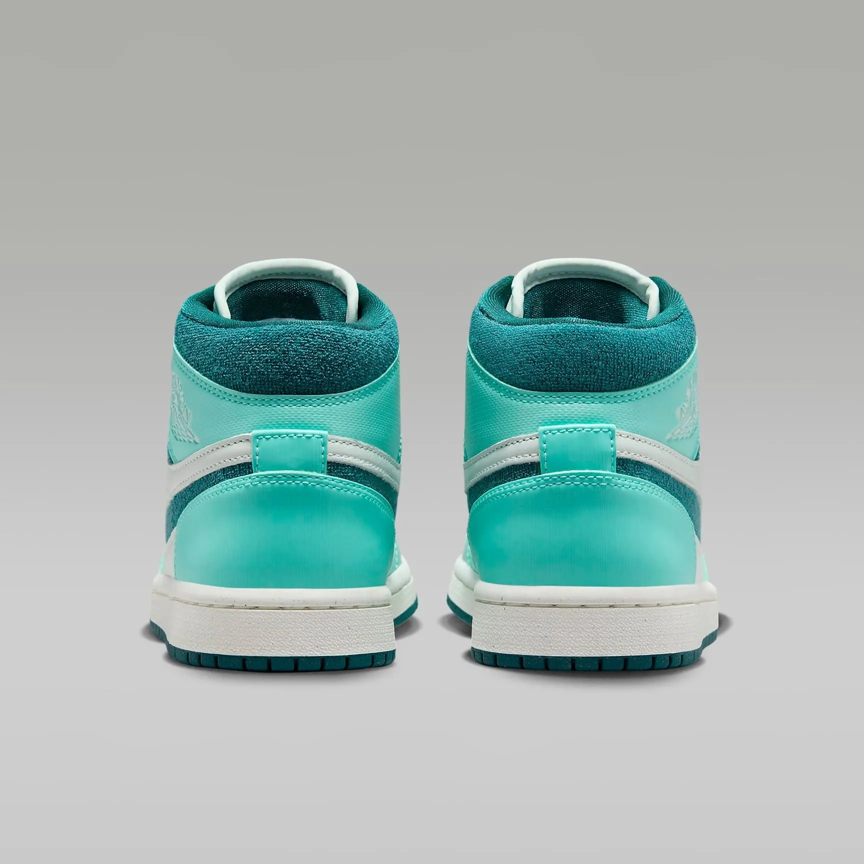 Nike Women's Air Jordan 1 Mid SE Shoes - Turquoise / Green / Sail / Teal