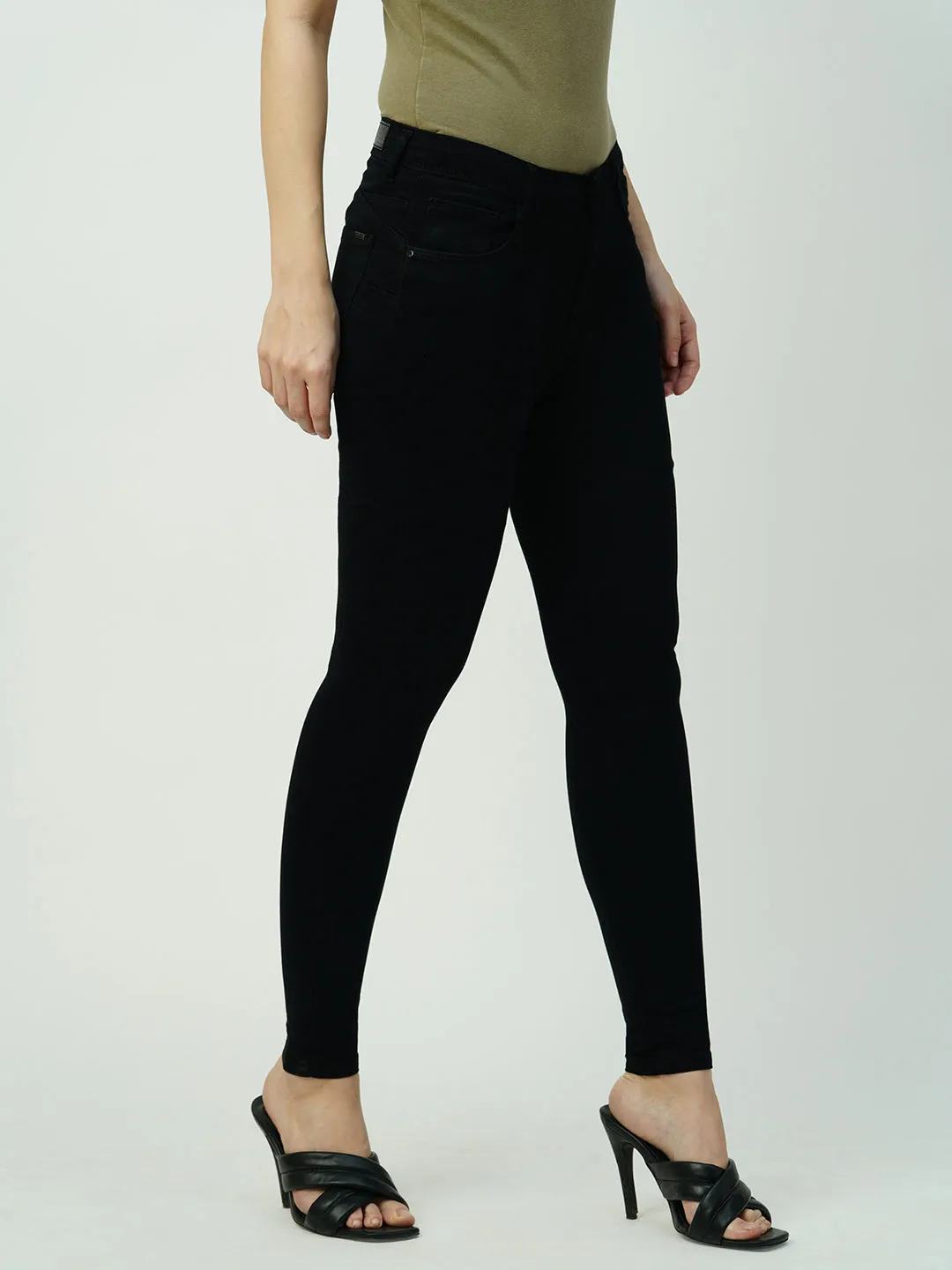 Women Mid-Rise Sculpt Fit Jeans